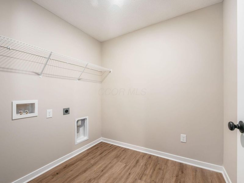 352 Postle Boulevard , Columbus, OH 43228 Photo 25