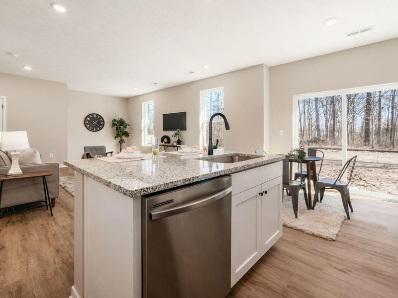 352 Postle Boulevard , Columbus, OH 43228 Photo 7