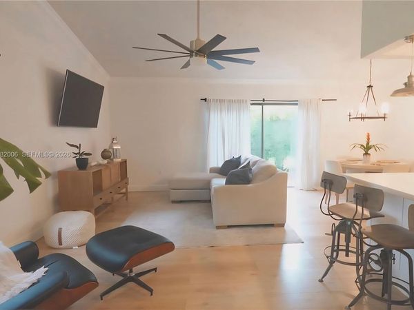 11491 SW 109th Rd, Unit 15A, Miami, FL 33176