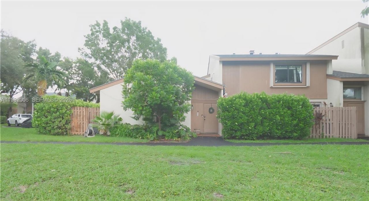 11491 SW 109th Rd, Unit 15A, Miami, FL 33176 Photo