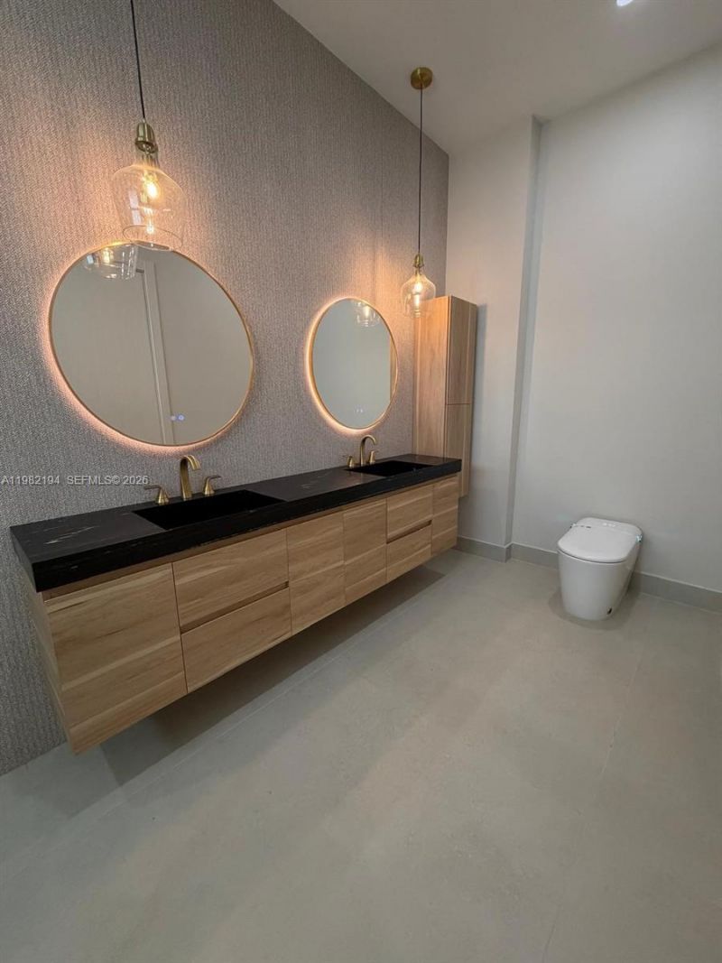 13231 SW 220 St , Miami, FL 33170 Photo