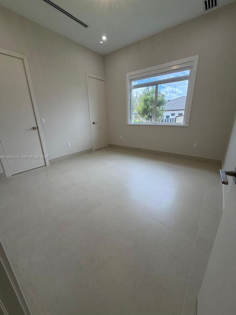 13231 SW 220 St , Miami, FL 33170 Photo