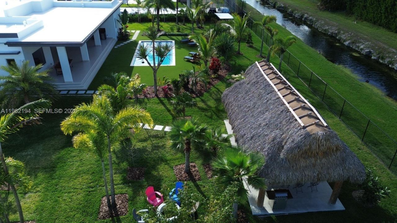 13231 SW 220 St , Miami, FL 33170 Photo