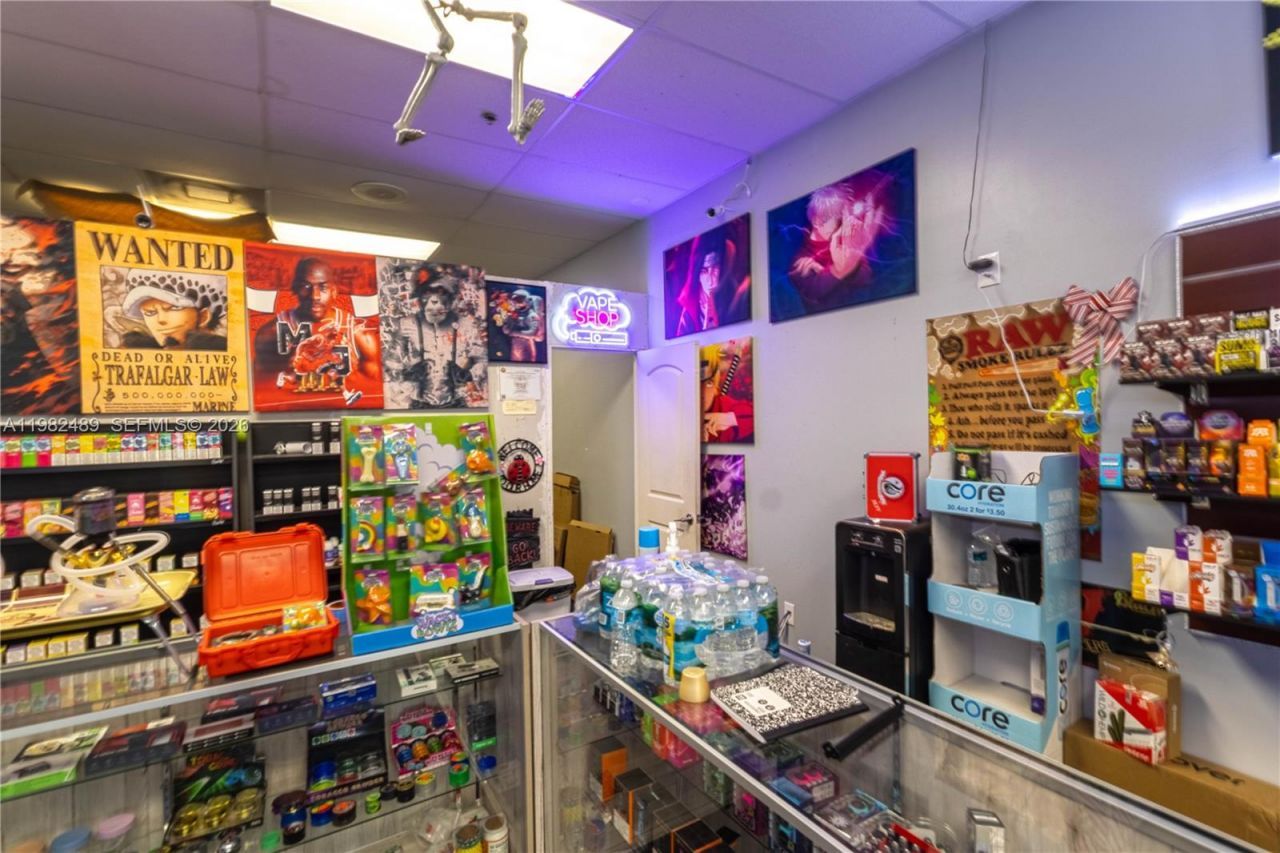 6401 N University Dr , Tamarac, FL 33321 Photo