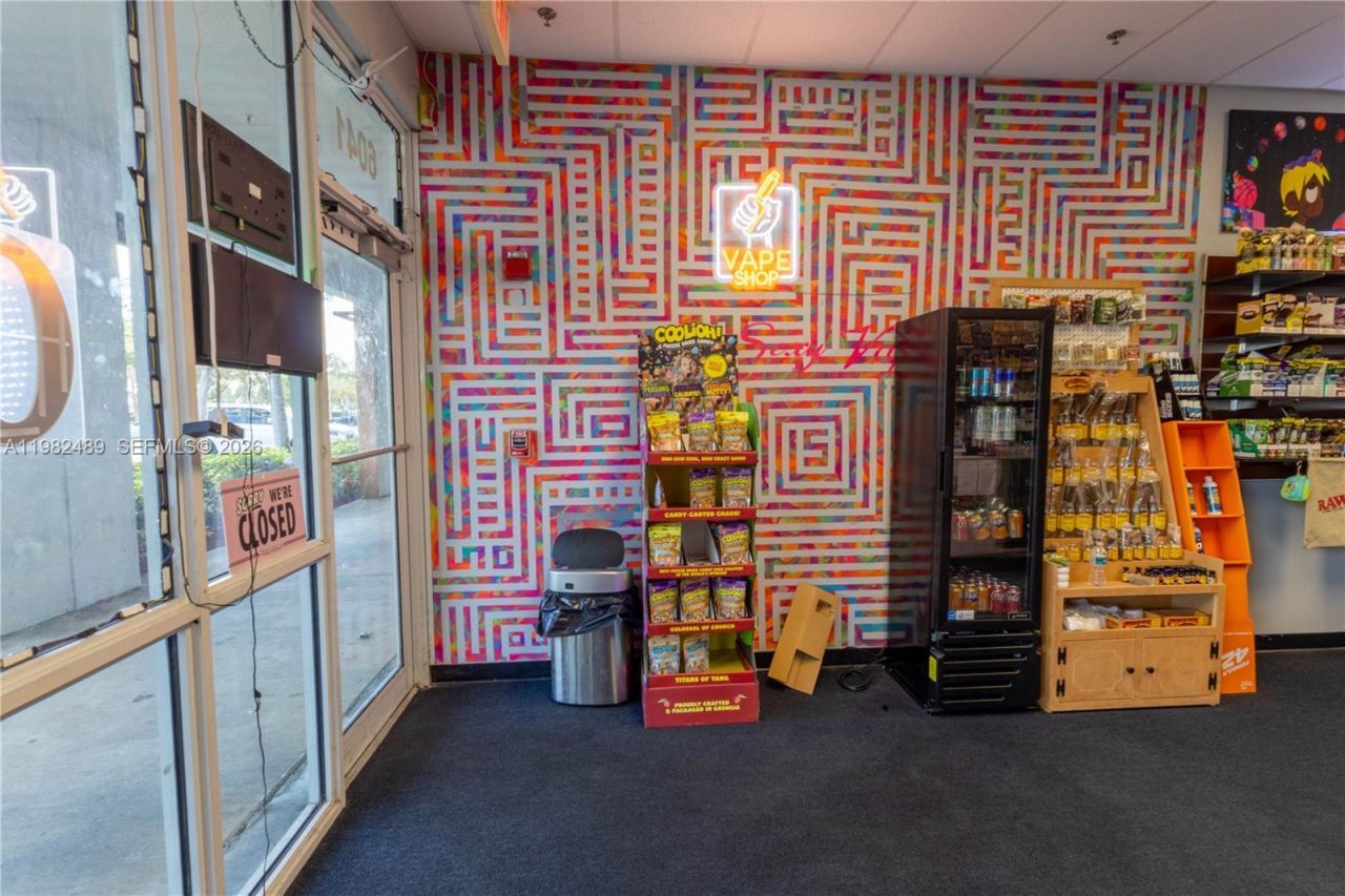 6401 N University Dr , Tamarac, FL 33321 Photo