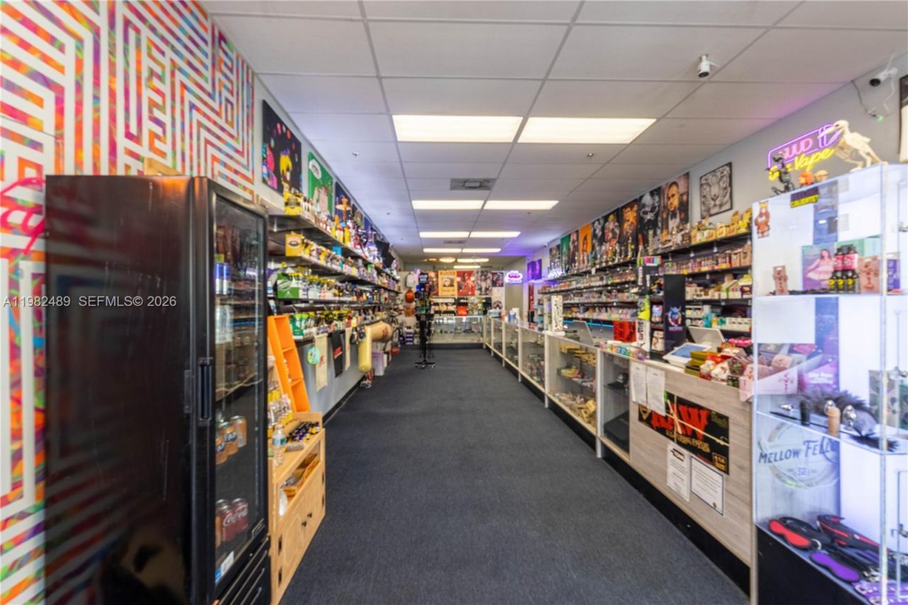 6401 N University Dr , Tamarac, FL 33321 Photo