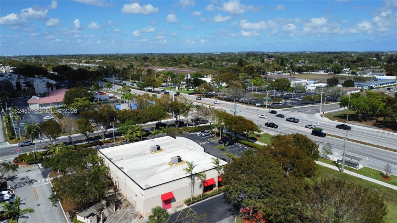 6401 N University Dr , Tamarac, FL 33321 Photo