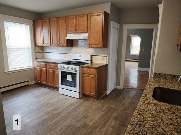 21 Windham St, Unit 1, Worcester, MA 01610