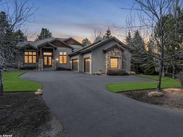 61548 Tam McArthur Loop, Bend, OR 97702