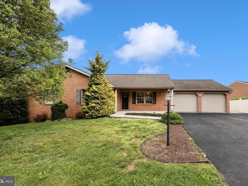 235 Montclair Court, Hagerstown, MD 21742 Main Photo