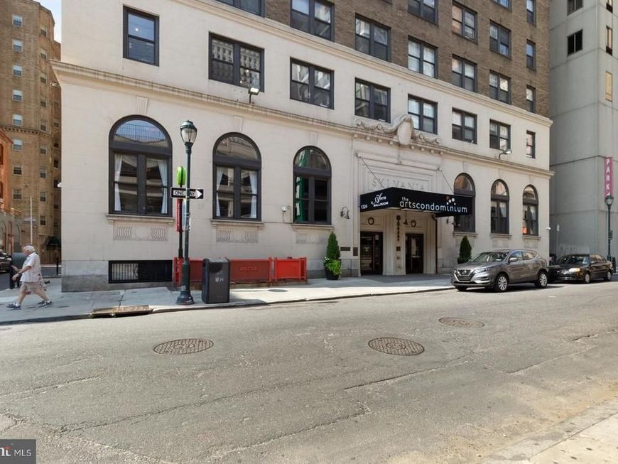 1324 00 Locust Street, Unit 421, Philadelphia, PA 19107 Main Photo
