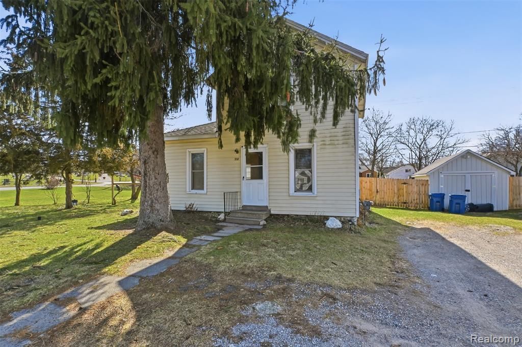 532 E Broad Street , Linden, MI 48451 Main Photo