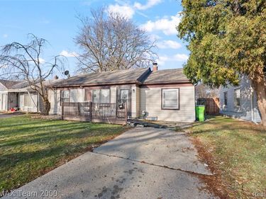 26153 Nagel Street , Roseville, MI 48066