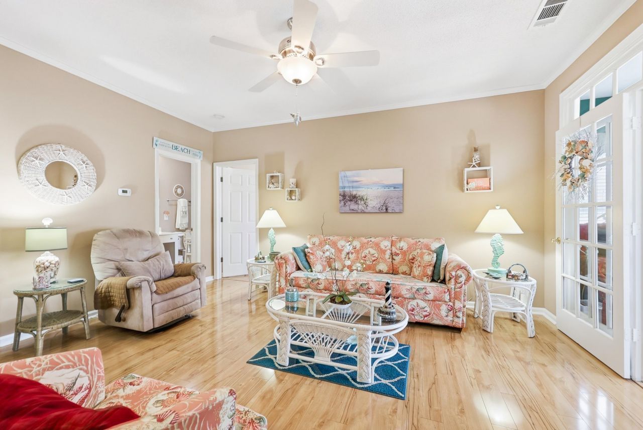 9755 Leyland Dr. Photo 11