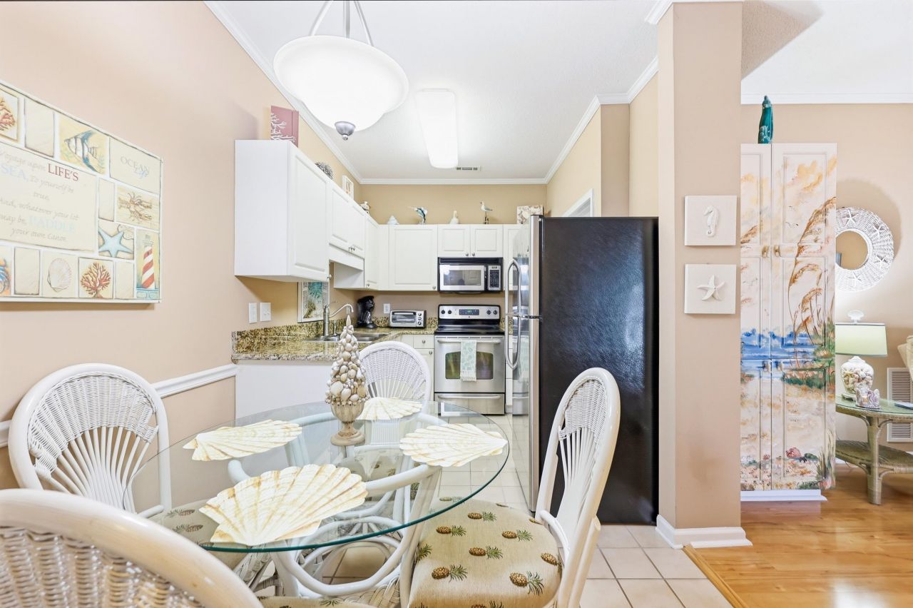 9755 Leyland Dr. Photo 7