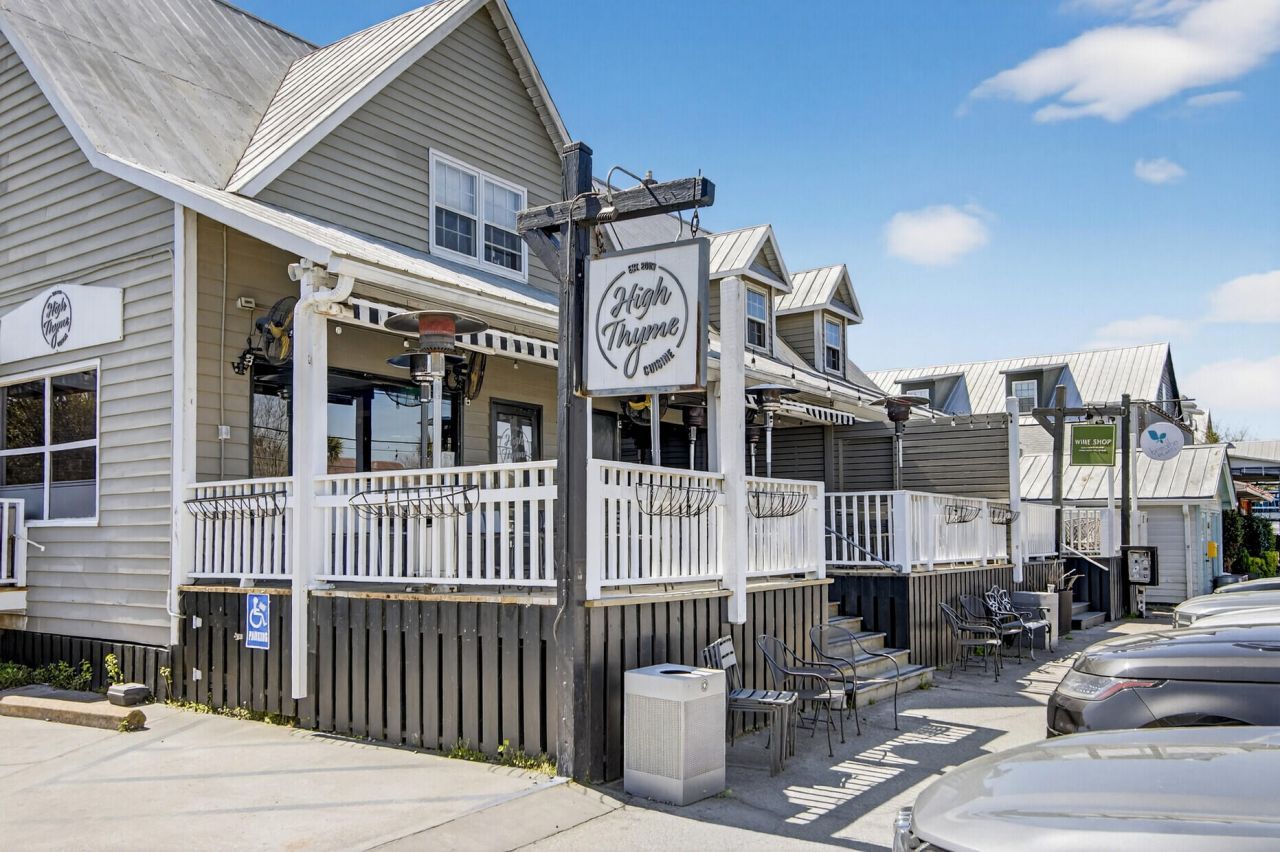 2057 Middle Street Photo 15