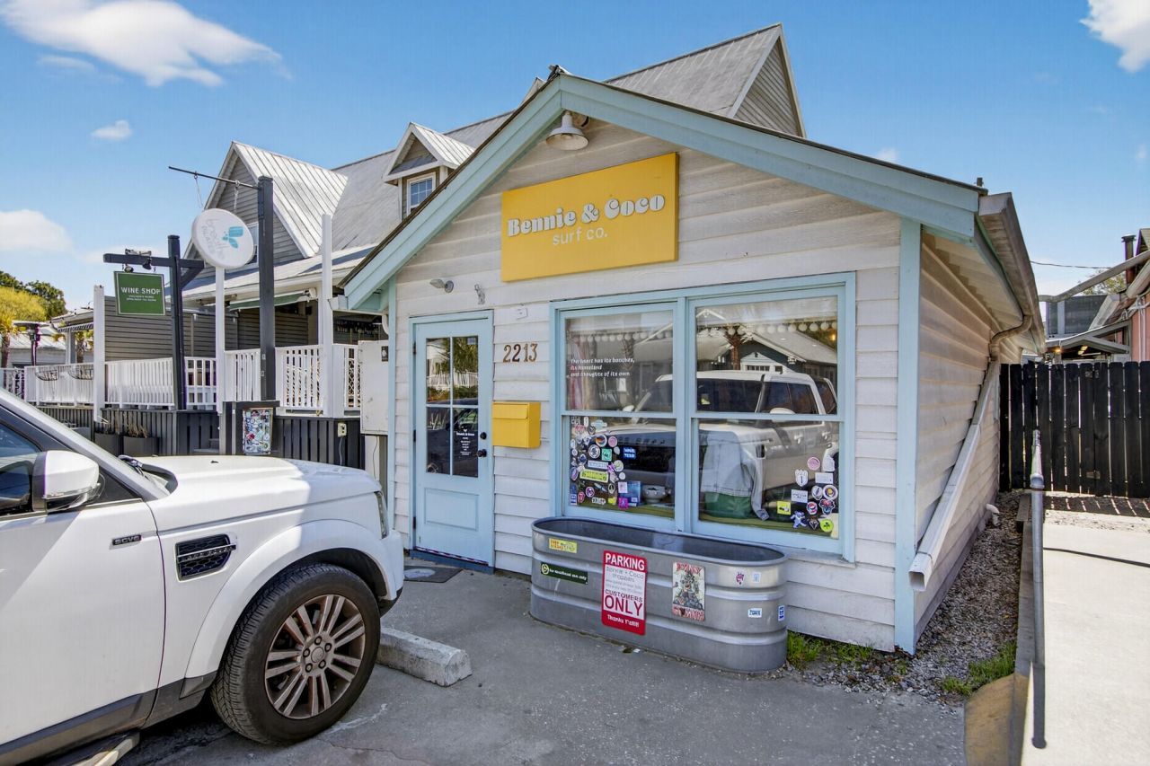 2057 Middle Street Photo 16