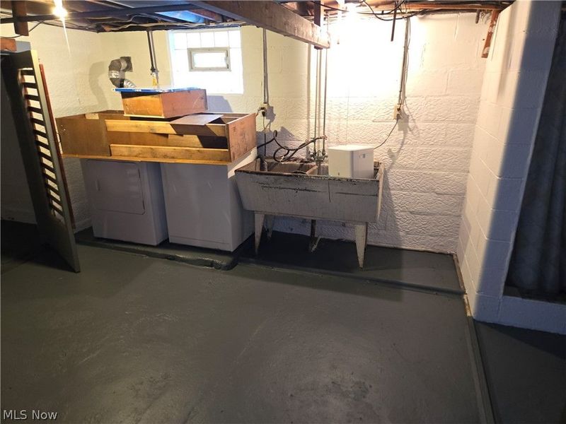 1043 Oakland Avenue, Akron, OH 44310 Photo 18