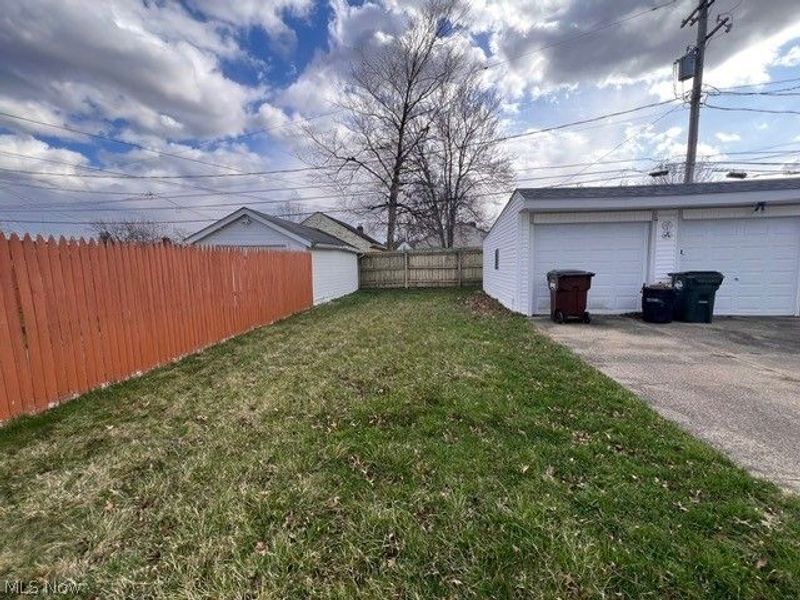 5603 Allanwood Drive, Parma, OH 44129 Photo 21
