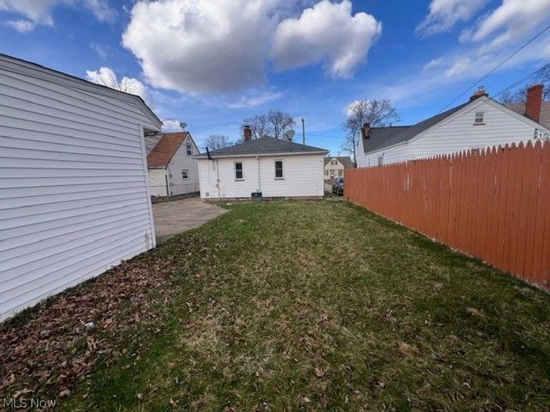 5603 Allanwood Drive, Parma, OH 44129 Photo 22