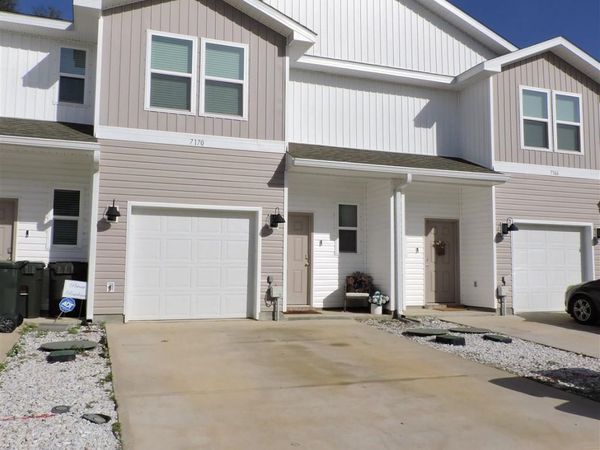 7170 Village Ln, Pensacola, FL 32504