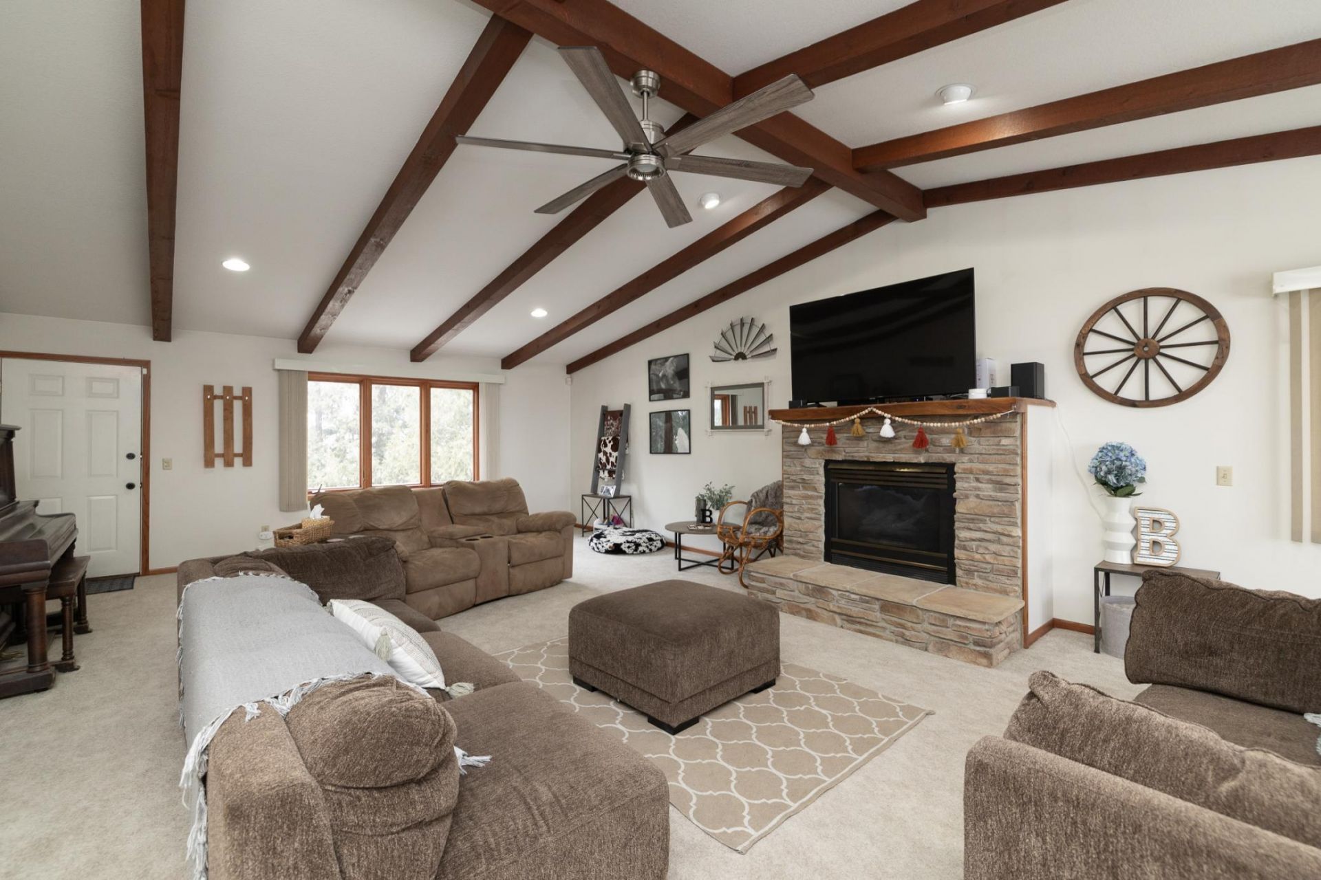 44241 70th Avenue, Kenyon, MN 55946