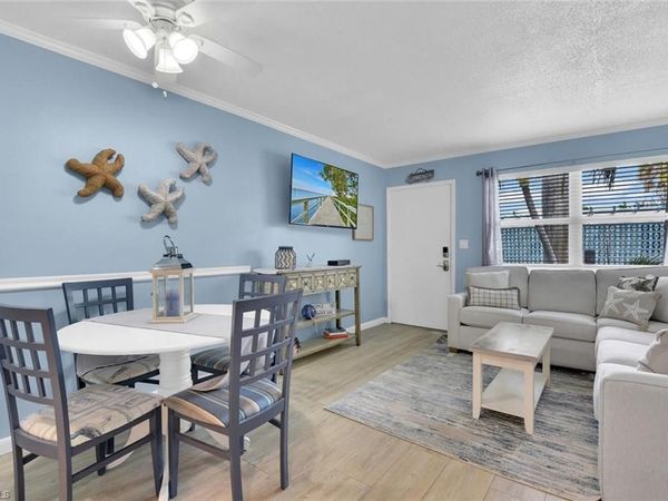 1295 Gulf Shore BLVD S, Unit 218, NAPLES, FL 34102