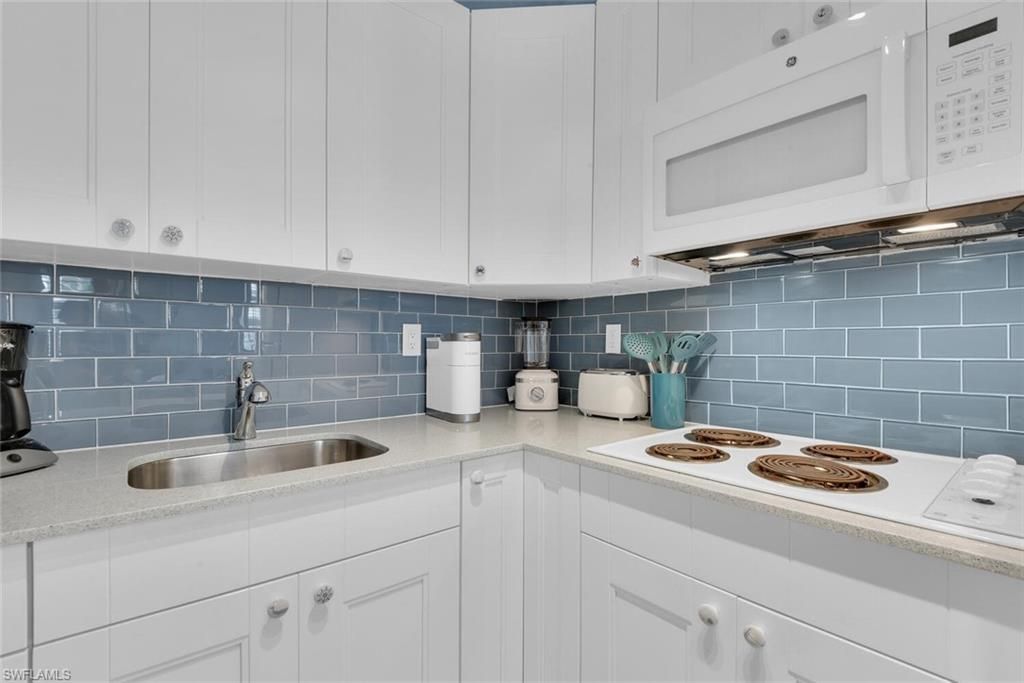 1295 Gulf Shore Blvd S, Unit 218, Naples, FL 34102 Photo