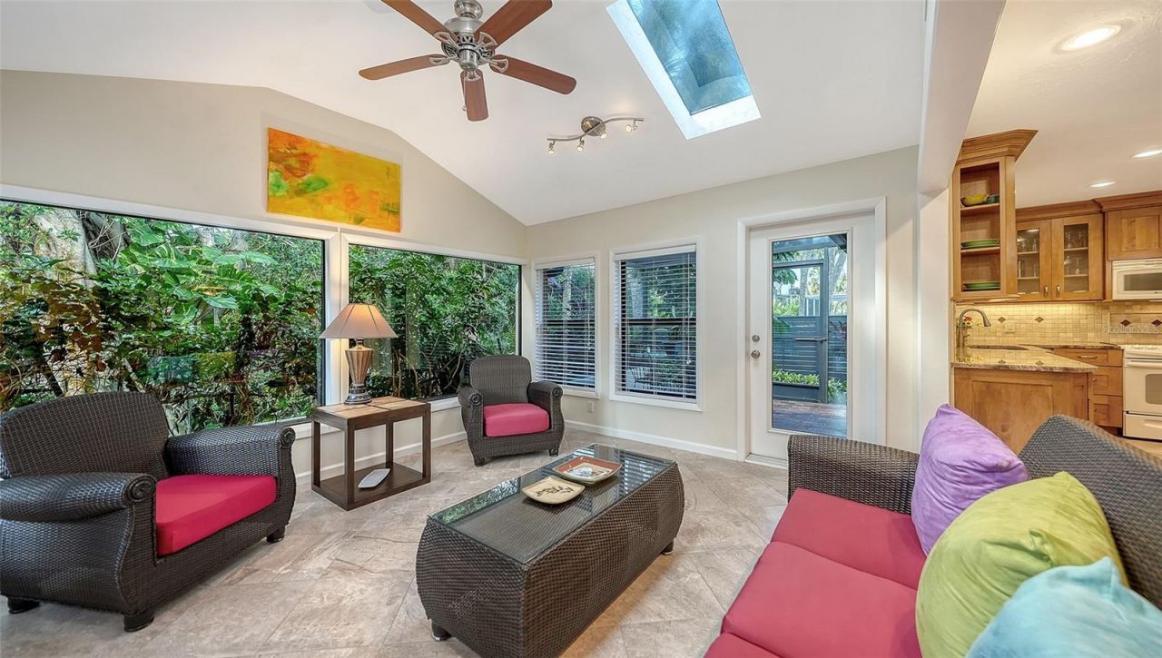 5345 Siesta Court, Sarasota, FL 34242 Photo