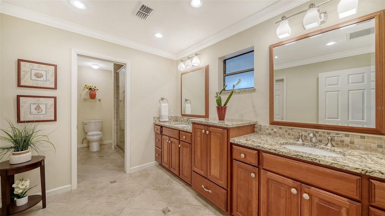 5345 Siesta Court, Sarasota, FL 34242 Photo