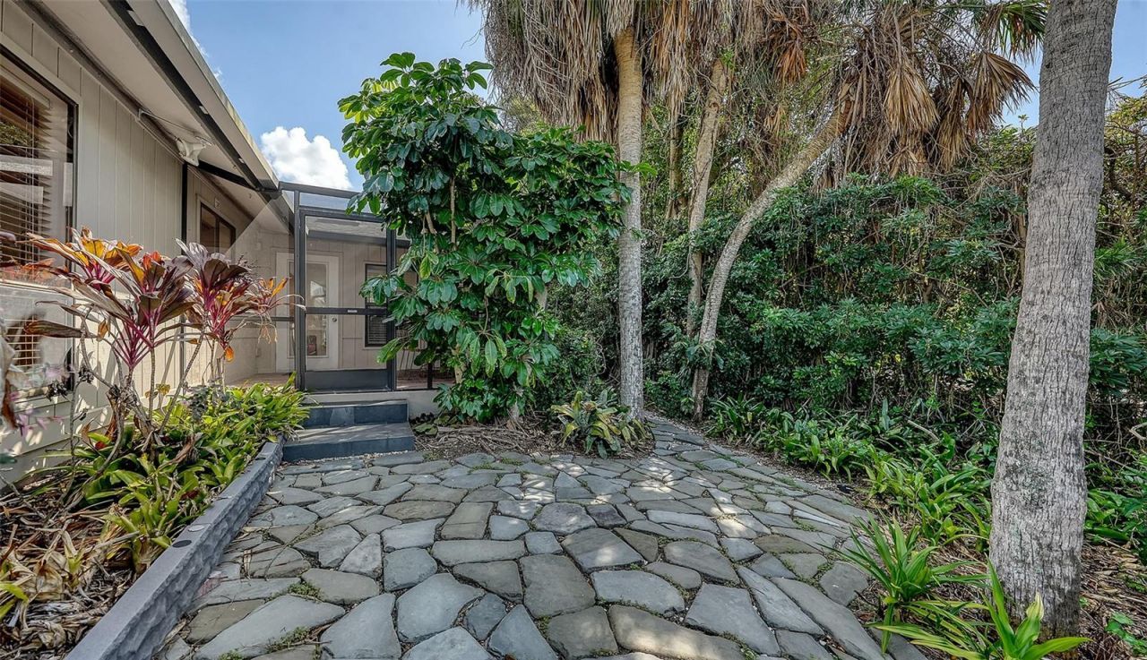 5345 Siesta Court, Sarasota, FL 34242 Photo