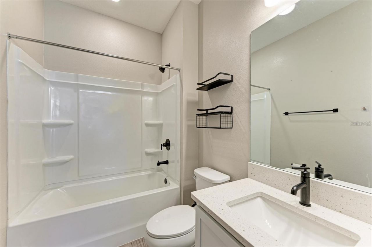 3519 74th Avenue Circle E, Sarasota, FL 34243 Photo