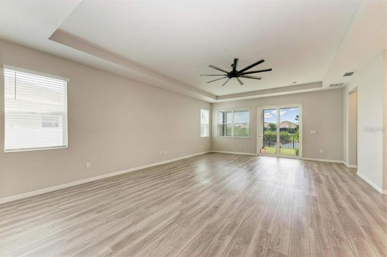 3519 74th Avenue Circle E, Sarasota, FL 34243 Photo