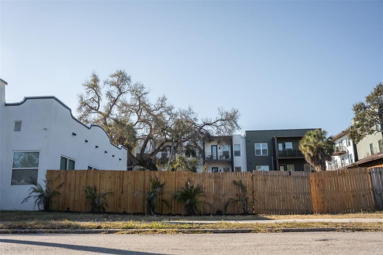 30th Avenue S, Saint Petersburg, FL 33705 Photo