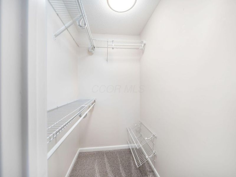 235 Dellfield Lane, Columbus, OH 43230 Photo 23