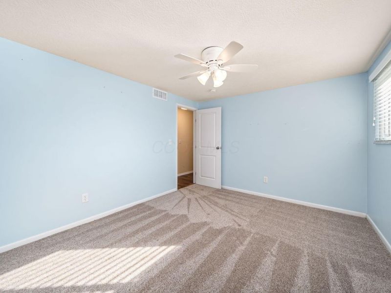 235 Dellfield Lane, Columbus, OH 43230 Photo 25