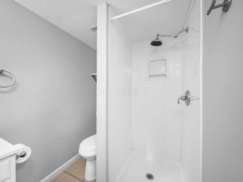 235 Dellfield Lane, Columbus, OH 43230 Photo 38