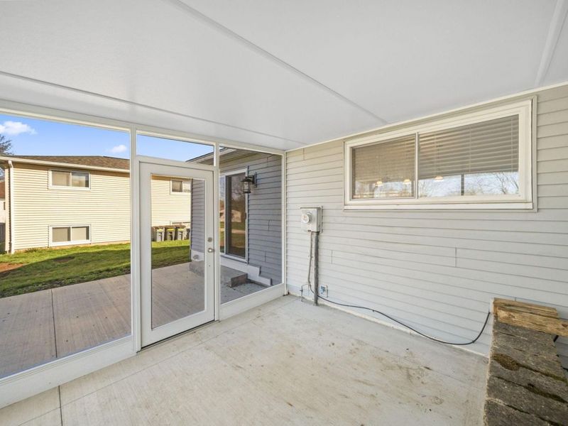 235 Dellfield Lane, Columbus, OH 43230 Photo 41