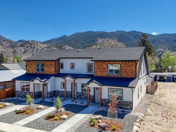 327 Palmer Street, Salida, CO 81201