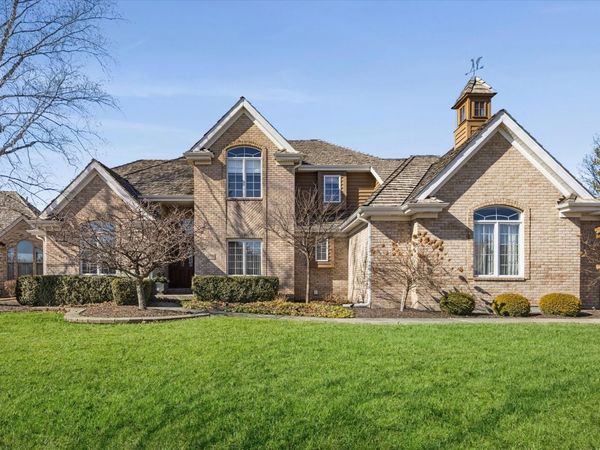 24735 W Manor Drive , Shorewood, IL 60404