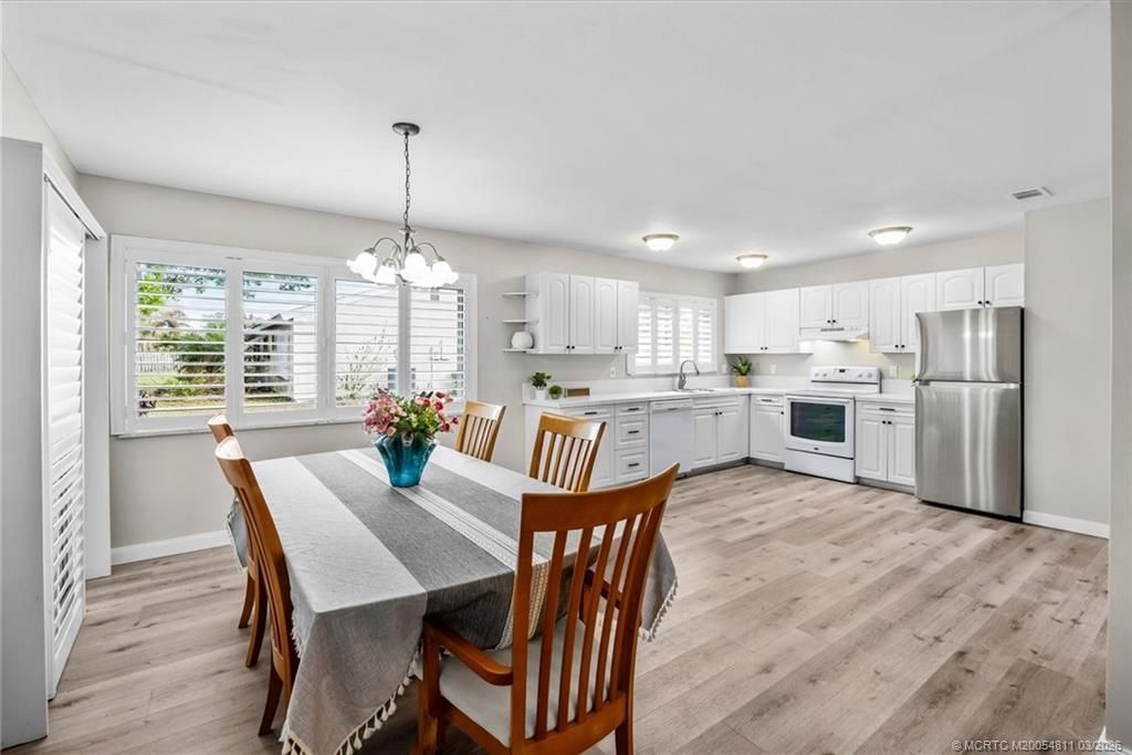 1673 SE Lyngate Drive, Port Saint Lucie, FL 34952 Photo