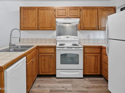 2949 Tierra Verde E, Reno, NV 89512 Photo