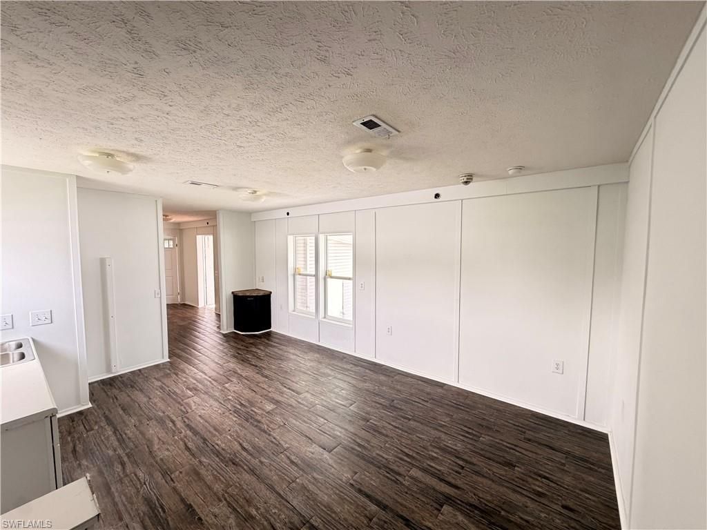 827 Peaceful Dr, North Fort Myers, FL 33917 Photo