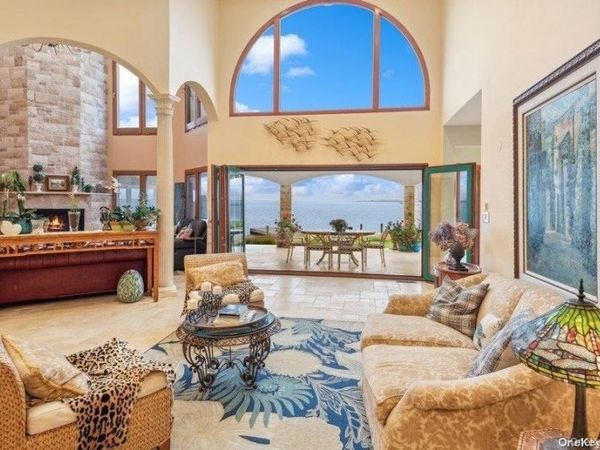 13 Seatuck Lane , Remsenburg, NY 11960