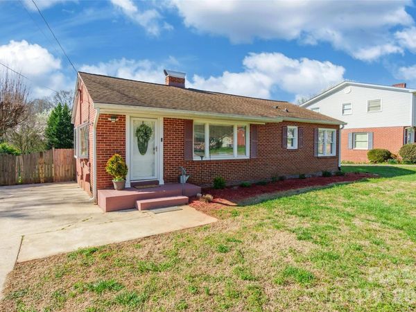 534 Georgia Avenue , Statesville, NC 28677