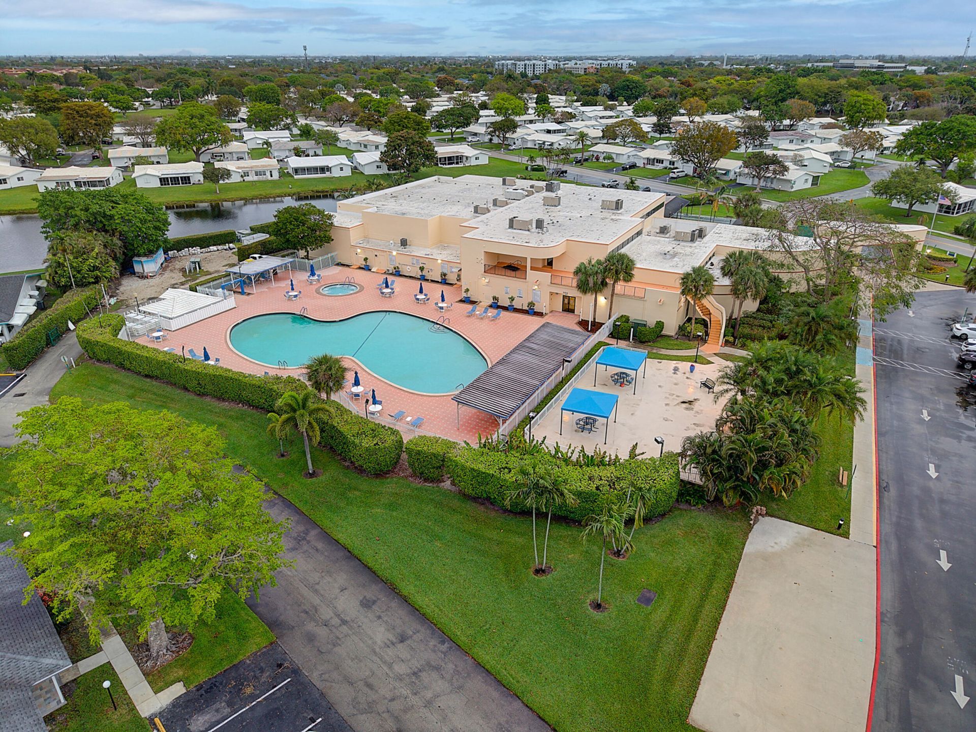 8423 NW 12th Street, Unit C67, Plantation, FL 33322 Photo