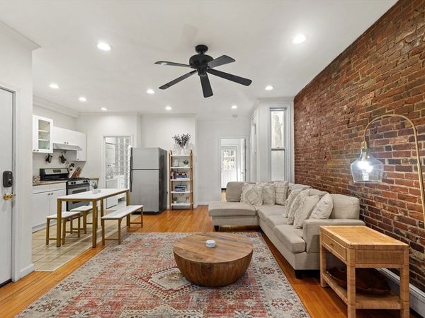 245 W 5th St, Unit 2, Boston, MA 02127