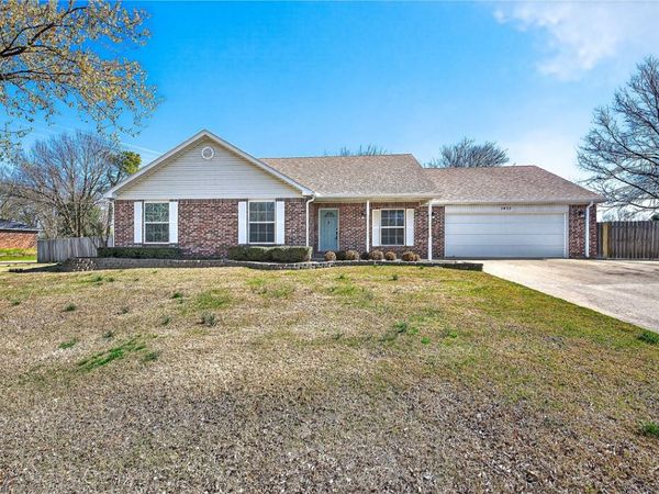 2429 Jean Street , Springdale, AR 72762