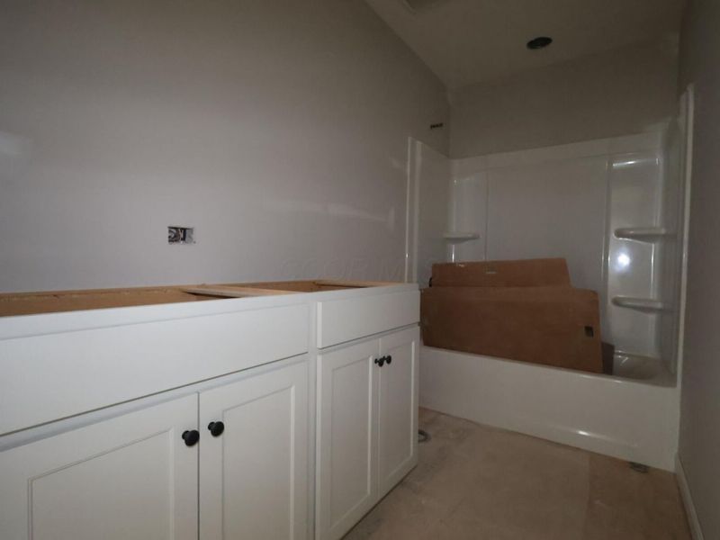 1121 Quarry Oak Drive , Grove City, OH 43123 Photo 6