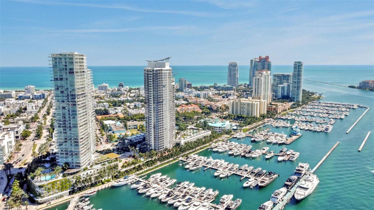 450 Alton Rd, Unit 3208, Miami Beach, FL 33139 Photo